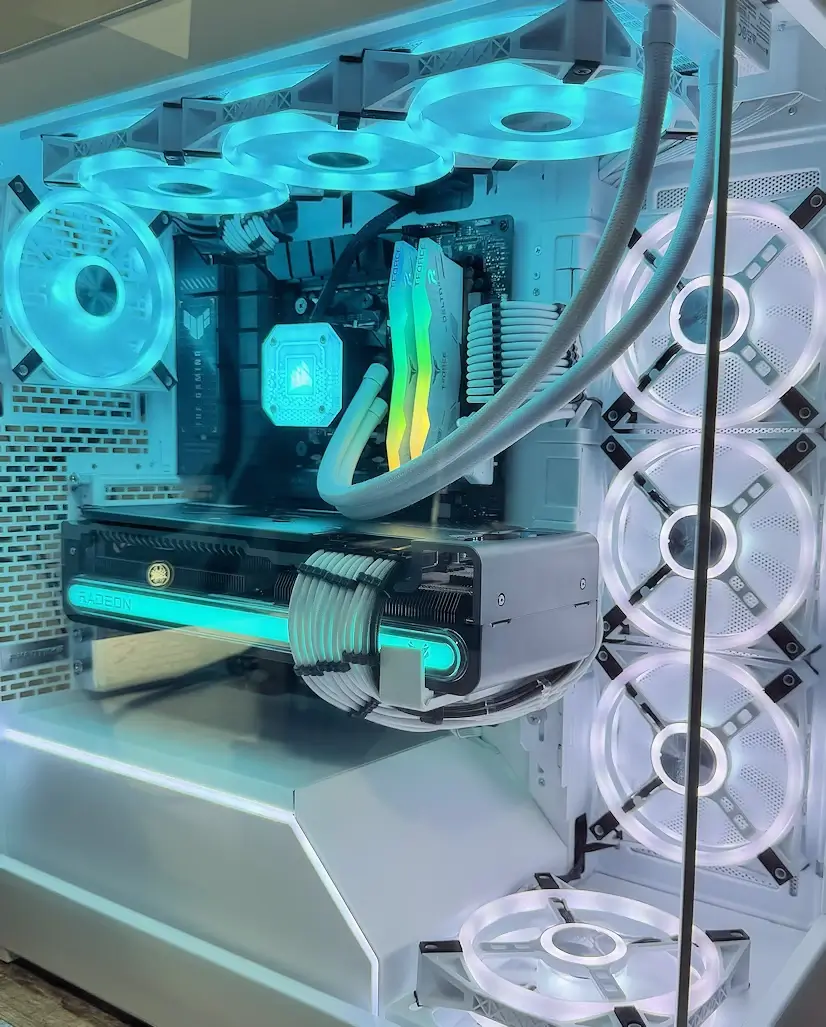 Montaje Gaming PC Phanteks Coslada